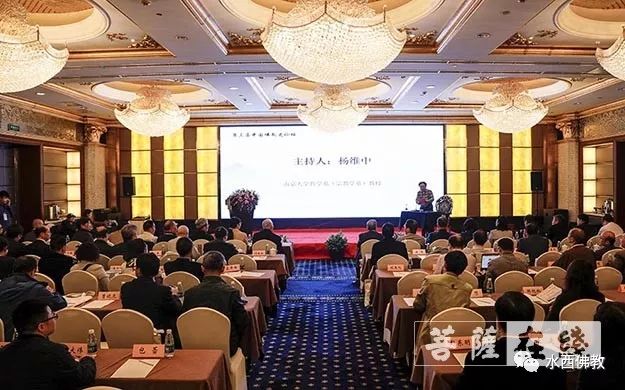 �������й����ʷ��̳�ԡ��⾭����ơ�����̱������Ķ�Ԫ������Ϊ����